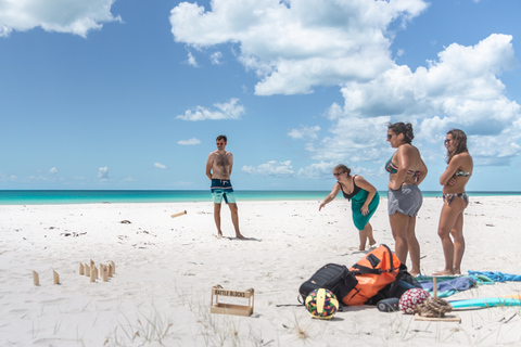 Hervey Bay: Exclusive Island Hopper Adventure Cruise Hervey Bay: Island Hopper Beach Adventure by Boat