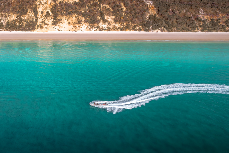 Hervey Bay: Exclusive Island Hopper Adventure Cruise Hervey Bay: Island Hopper Beach Adventure by Boat