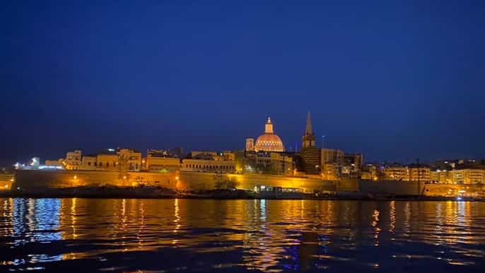 Sliema: Spezielle Nacht-Hafenrundfahrt