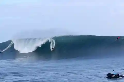 Oahu: Private Surfing Lesson with Local Big Wave Surfer