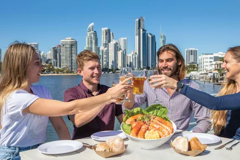 Goldküste: Sightseeing-Kreuzfahrt mit Mittagsbuffet