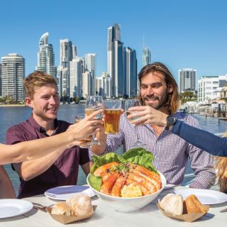 Gold Coast: 2-Hour Surfers Paradise Cruise with Buffet Lunch