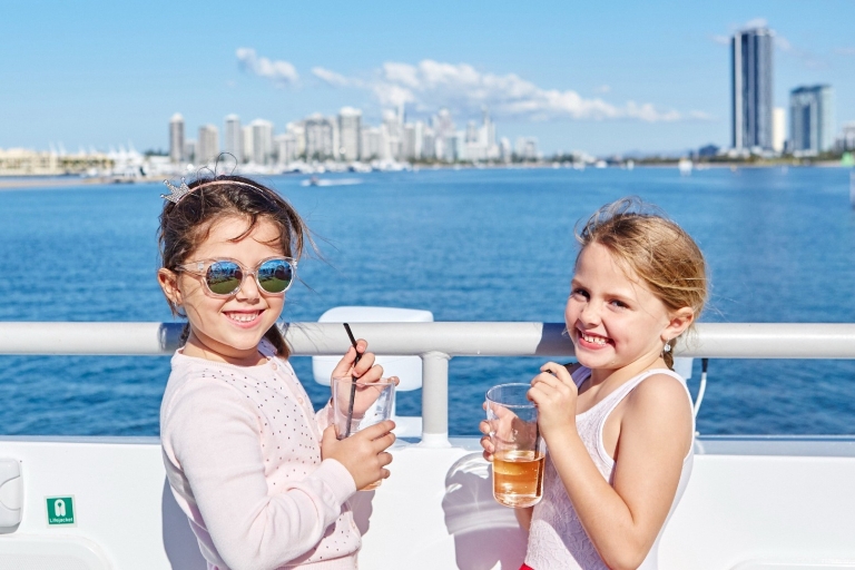 Gold Coast: 2-Hour Surfers Paradise Cruise with Buffet Lunch Standard Option
