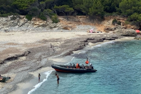 Z Cala Ratjada: rejs łodzią myśliwską na plażę