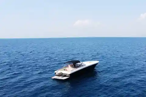 Från Sorrento: Privat båttur till Capri med drycker