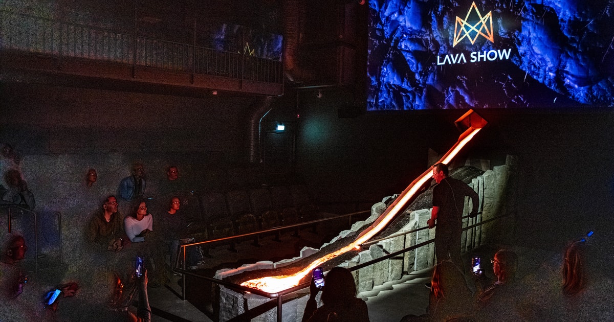 Reykjavík Lava Show Inträdesbiljett GetYourGuide