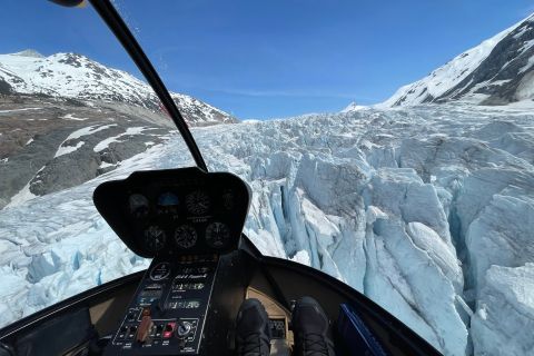 Whistler: Wedge Mountain & Glacier Helicopter Tour