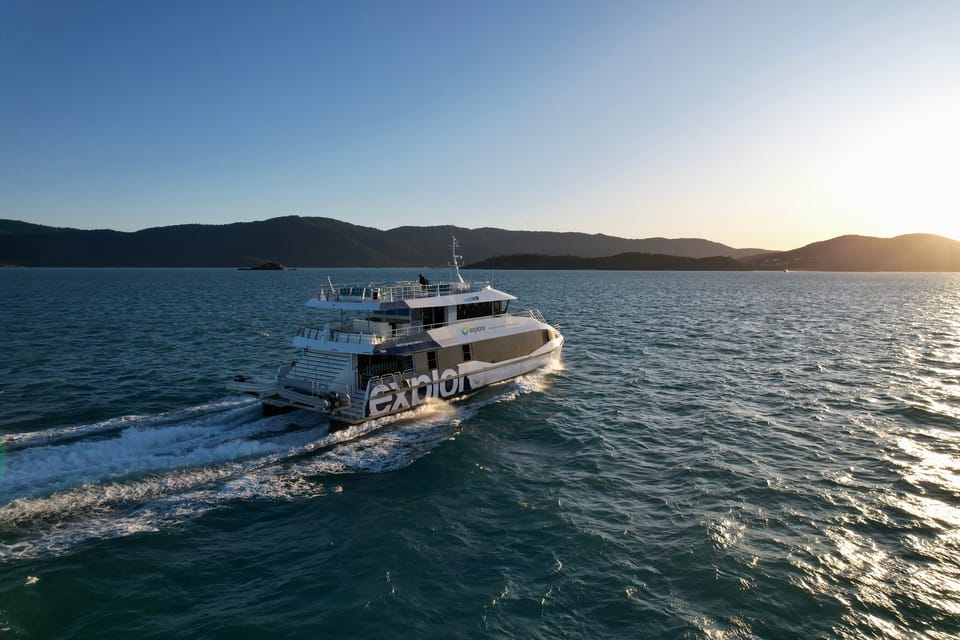 Hamilton Island: Whitsundays Sunset BBQ Dinner Cruise | GetYourGuide