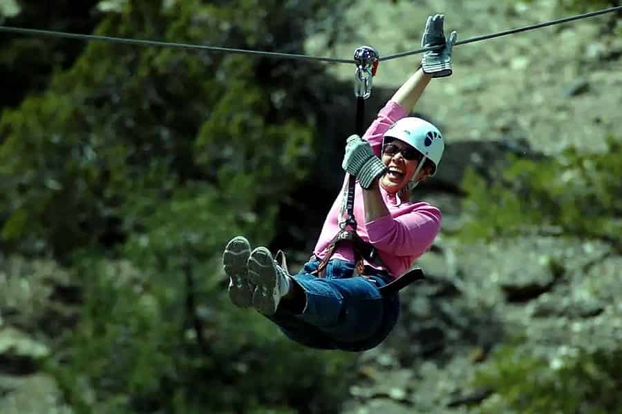 Salida: Lost Canyon Zipline-Abenteuer mit Bergblick. Foto: GetYourGuide