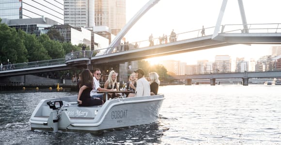 Melbourne: Elektrischer Picknickbootverleih auf dem Yarra River