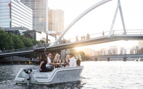 Melbourne: Electric Picnic Boat Rental on the Yarra River