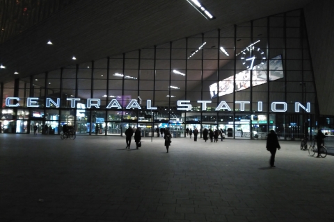 Rotterdam: Visita nocturna de arquitectura a pie