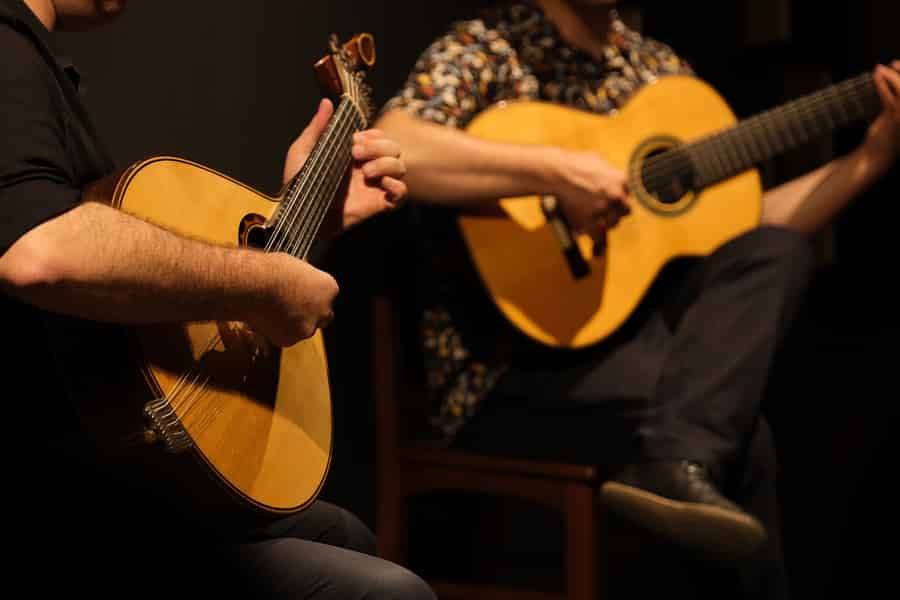 Porto: Das bestbewertete traditionelle Fado-Konzert (Innenstadt). Foto: GetYourGuide