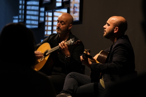 Porto: fadoshow, ontmoeting met muzikanten en glas port