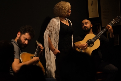 Porto: Fado-Show, Treffen mit den Musikern & Portwein