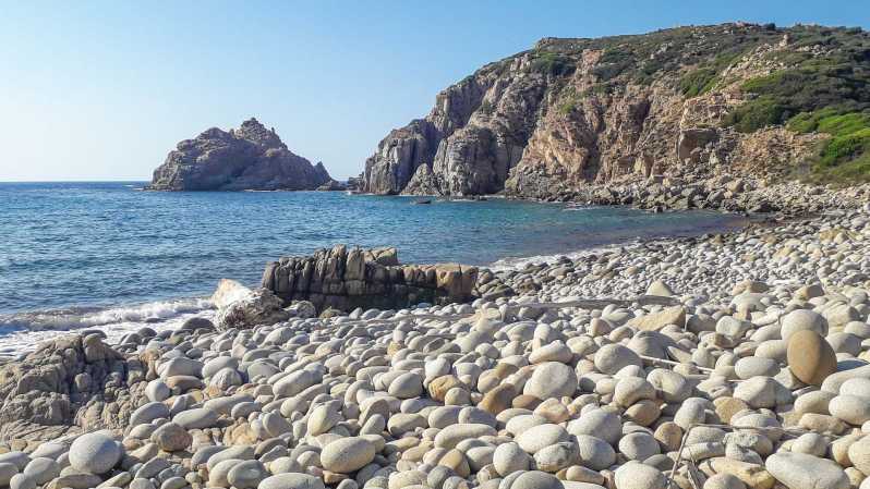 Capo Pecora: Wycieczka trekkingowa na plażę Scivu z aperitifem