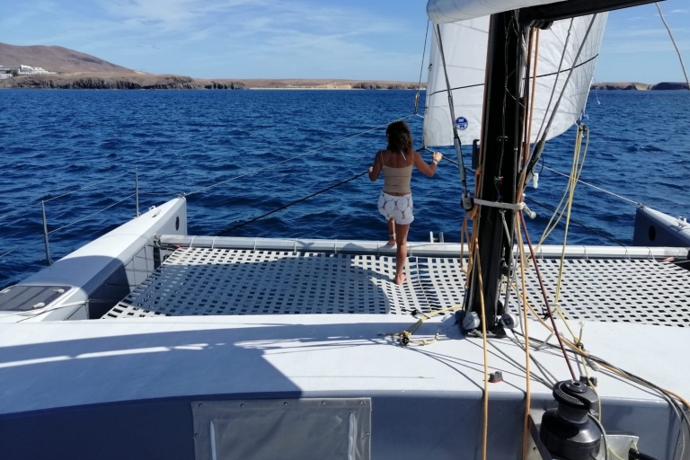 Playa Blanca: privécatamarantour met SUP en snorkelenRondleiding van 3 uur
