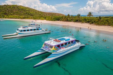 Från Fajardo: Heldagstur med katamaran till Culebraöarna