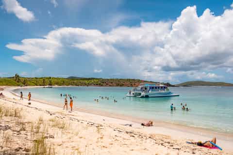 From Fajardo: Full-Day Culebra Islands Catamaran Tour