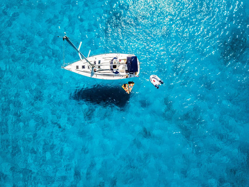 Kandiye: Şnorkelle Dia Adası Sabah Yelken Gezisi | GetYourGuide