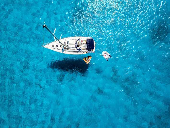 Heraklion: gita mattutina in barca a vela sull'isola di Dia con snorkeling