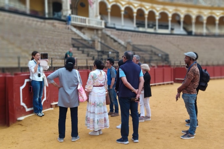 Stierkampfarena Sevilla: Einlass ohne Anstehen mit FührungZweisprachige Tour