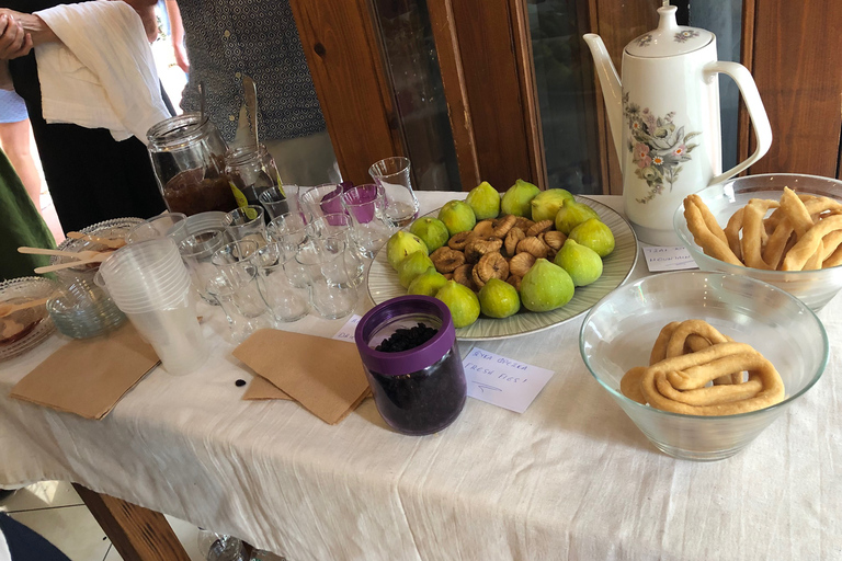 Kalamata: Food tour and Olive Oil Tasting with Light Lunch