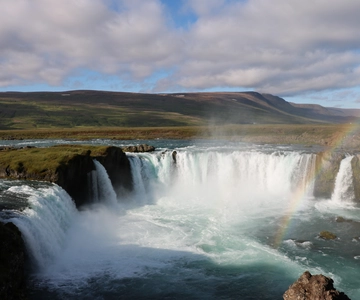 Akureyri Port: Lake Mývatn & Goðafoss Waterfall Day Trip
