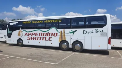Bologna: Marconi Flughafen Bustransfer nach/von Florenz Stadt