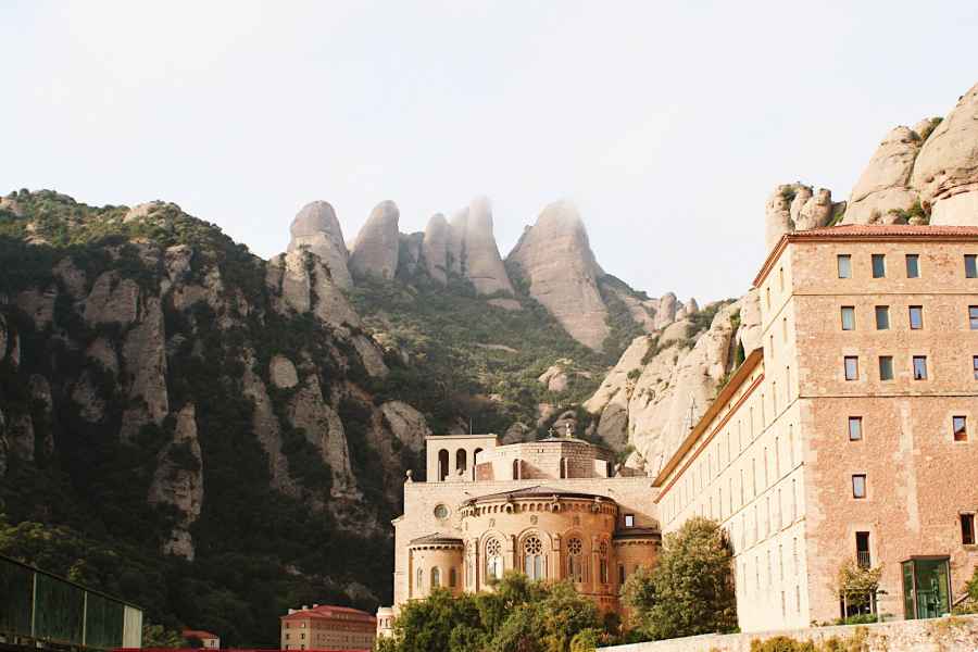 Barcelona: Halbtägiges Montserrat-Erlebnis