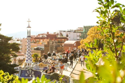Skip-The-Line Sagrada Familia & Park Güell Zwiedzanie z przewodnikiemPrywatna wycieczka z Hotel Pickup