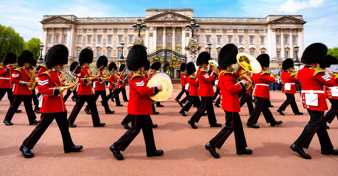 Buckingham Palace Changing Of The Guard Walking Tour, Culture In ...