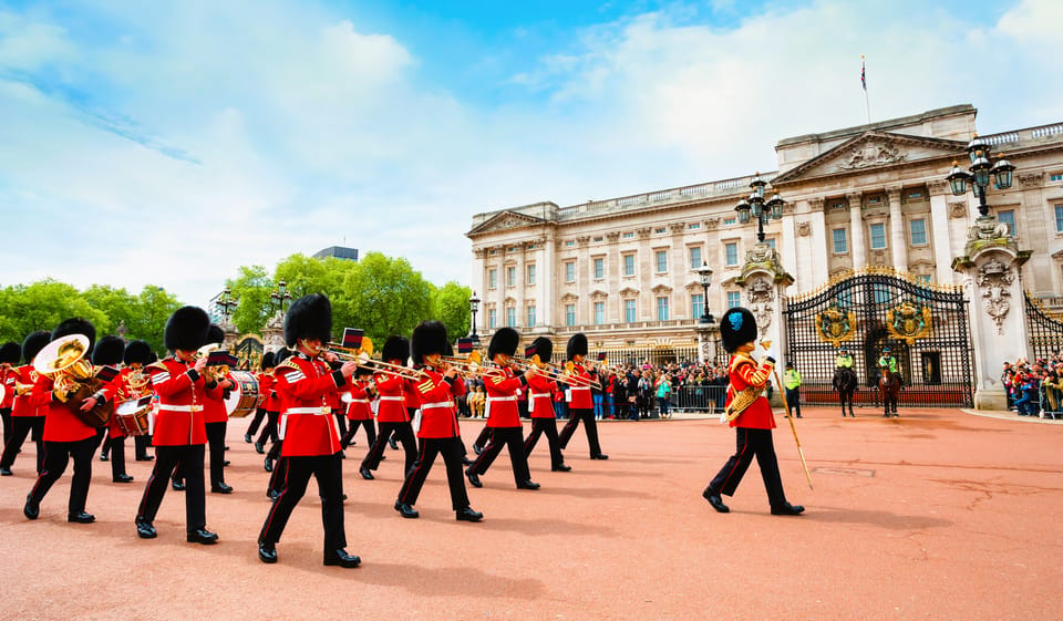 London: Westminster and Changing of the Guard Tour