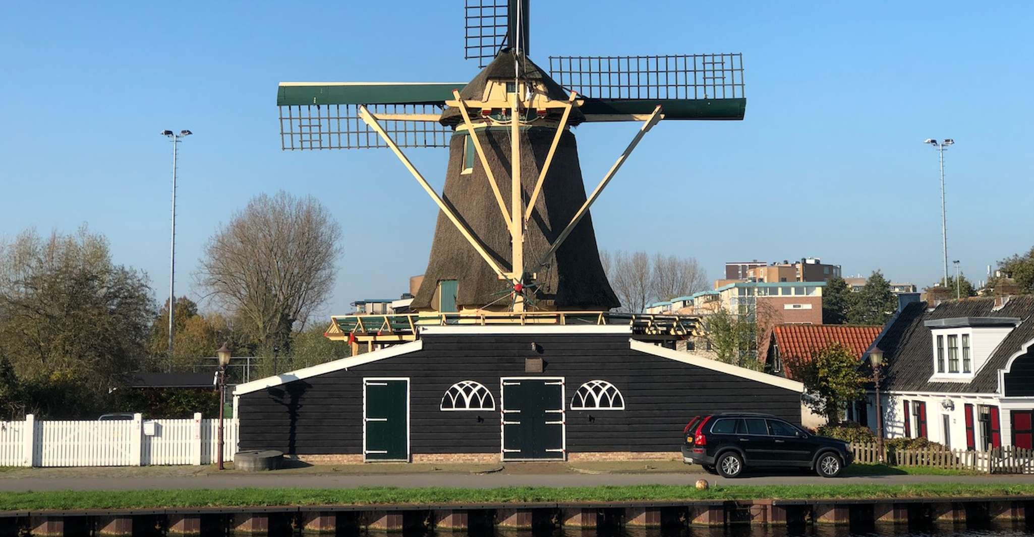 Amsterdam: Zaanse Schans Windmills & Zaandam E-Bike Tour photo 12