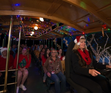 Boston : Holiday Lights and Festive Sights Trolley Tour (en anglais)