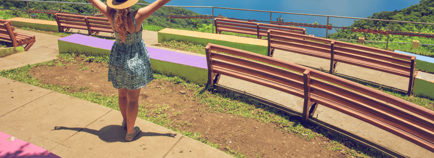 Depuis Grenade : San Juan de Oriente, lagune d'Apoyo, parc de Masaya