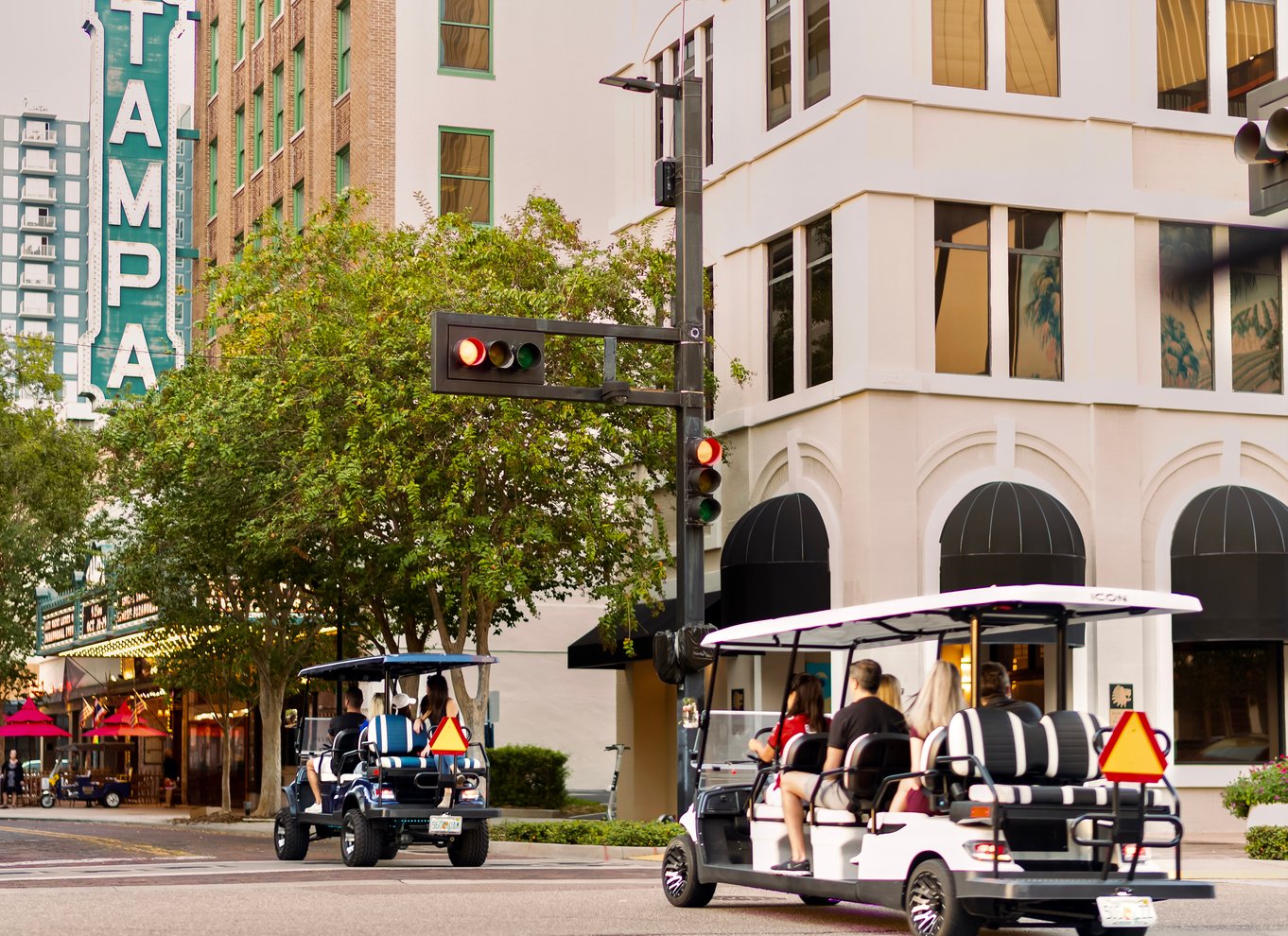 Tampa: Guidet byrundtur i Deluxe Street Golf Cart