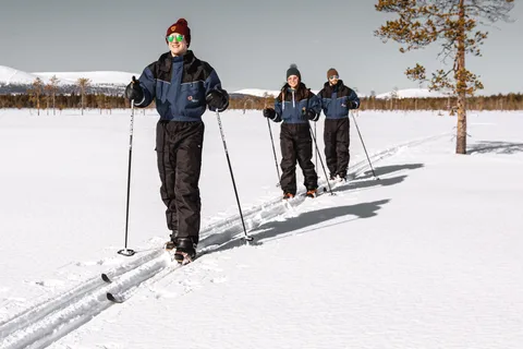 Ylläs Excursión guiada de esquí de travesía con almuerzo al aire libre