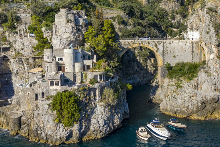 Au départ de Sorrente : Positano & Amalfi Croisière privée au champagne