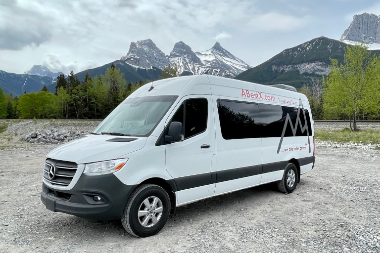 From Calgary Airport: One-Way Private Transfer to Banff
