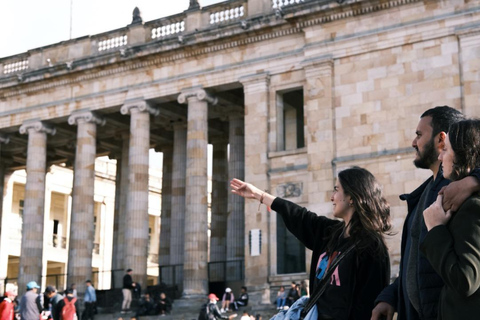 Excursão a pé pela Candelária e pelo Museu do Ouro com um cientista social