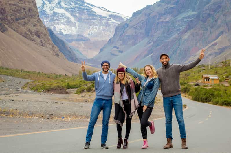 Desde Santiago tour del Cajón del Maipo, piscina y spa GetYourGuide