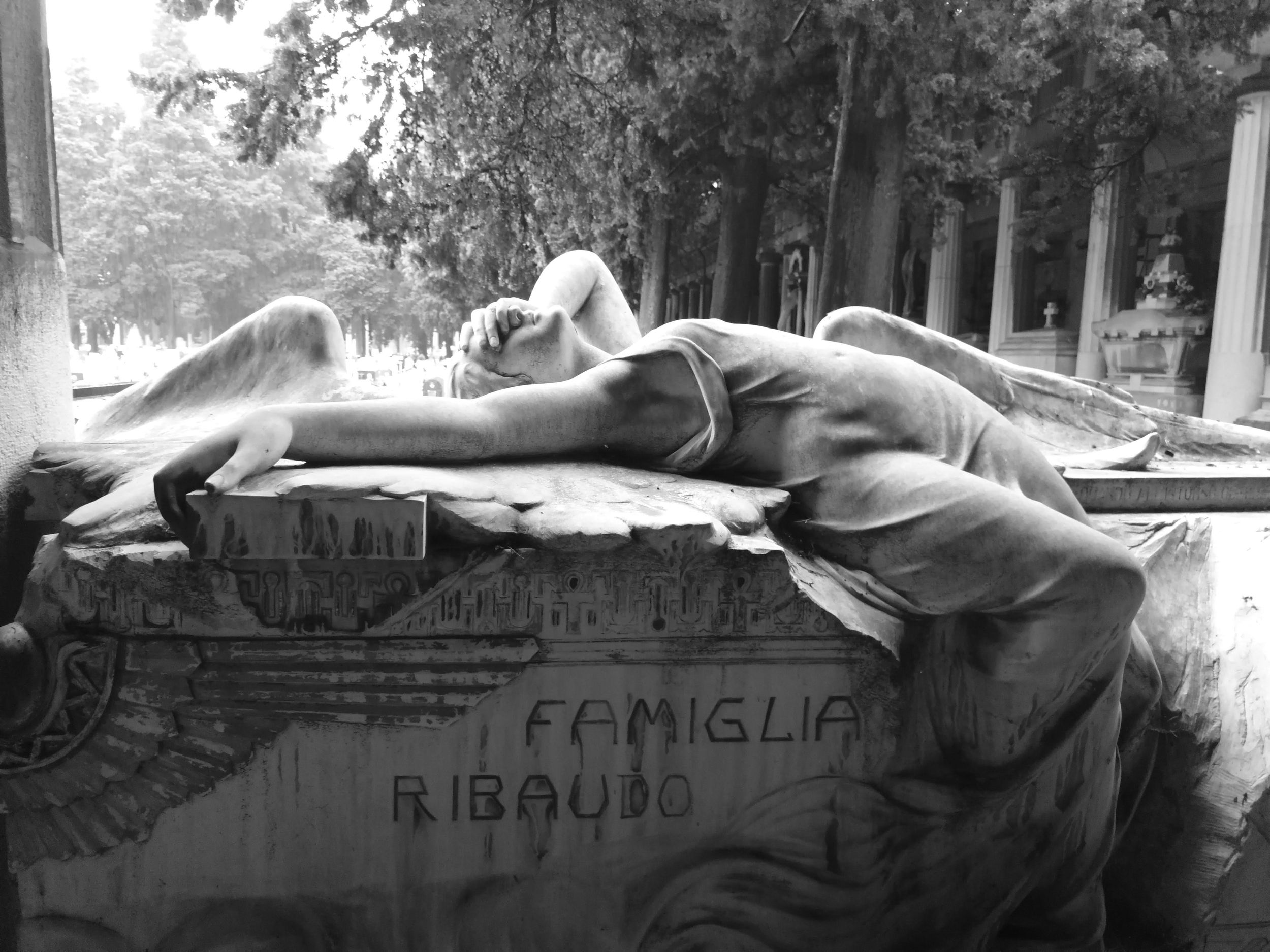 Genua: Der Monumentalfriedhof Staglieno, eine Reise durch die Zeit