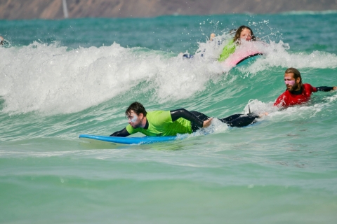 Fuerteventura: Grupa lekcji surfingu dla wszystkich poziomów i grup wiekowych
