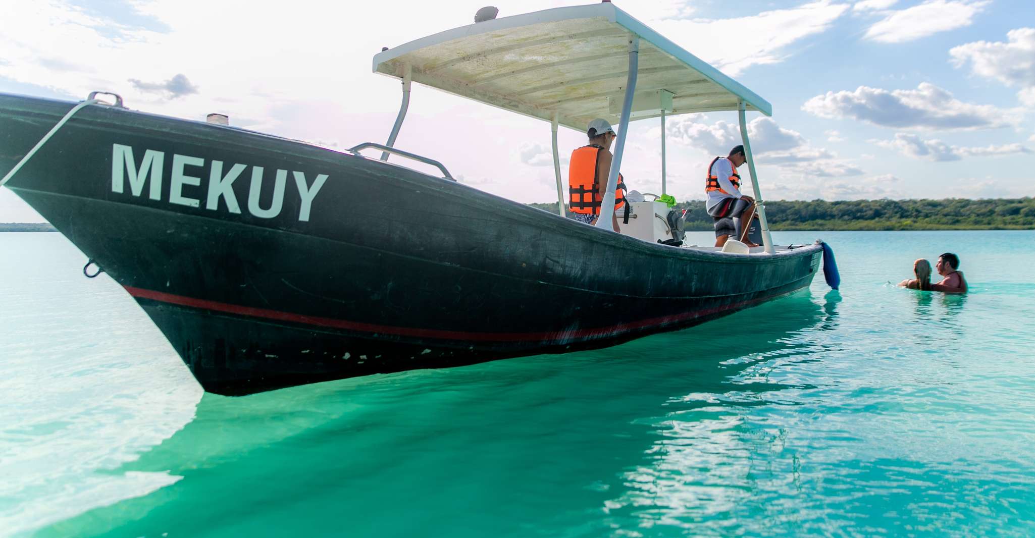 Bacalar, 3 ore di gita in barca con nuoto e bevande - Hizvo