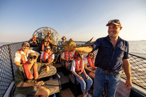Darwin City: Guided Airboat Adventure and Wildlife Encounter