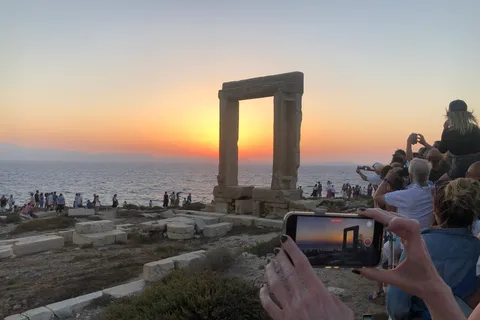 Naxos: Old Town, Castle & Portara Guided Sunset Tour