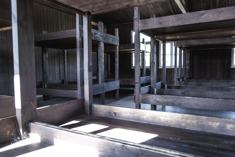 Visite du camp de concentration de Mauthausen en voiture privée depuis Salzbourg6 heures : Visite du mémorial de Mauthausen avec un guide de Mauthausen