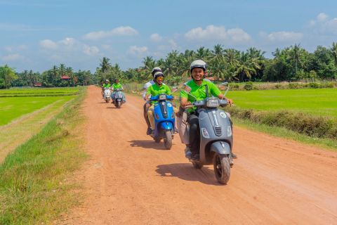 Siem Reap: Countryside Vespa Adventure