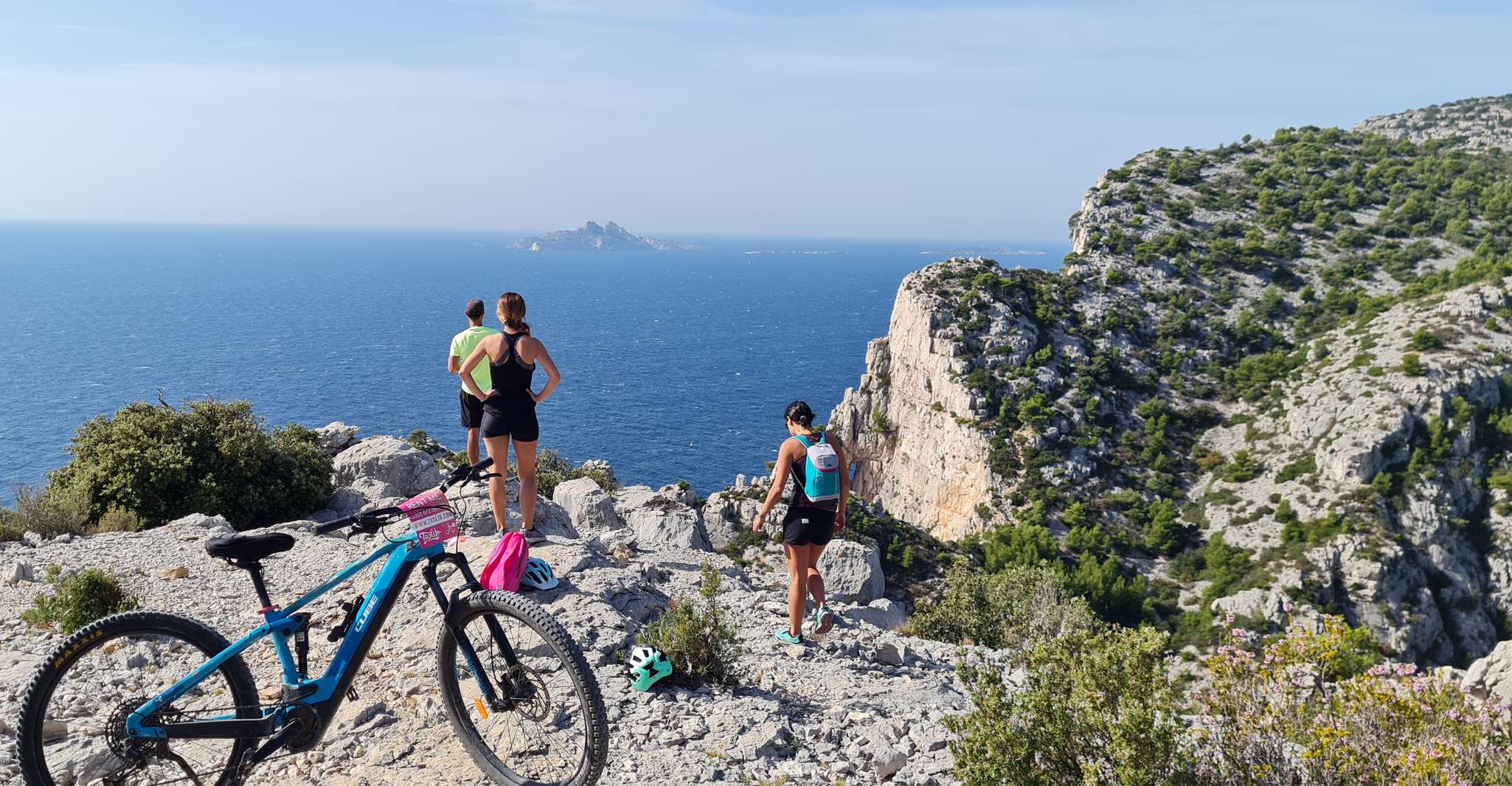 Calanques National Park, E-Mountain Bike with Virtual Guide - Housity
